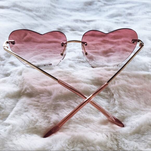 Miley Light Pink Gradient Heart Sunglasses - Picture 10 of 11